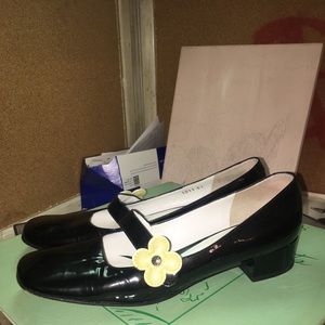 Louis Vuitton mule flats